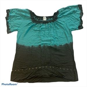 Women’s size small shirt